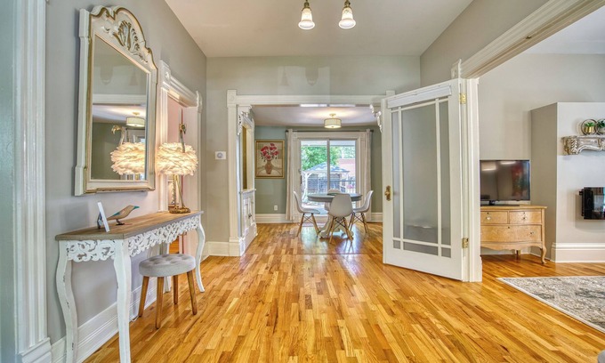 Longmont Casa | Craftsman Oasis in Old Longmont