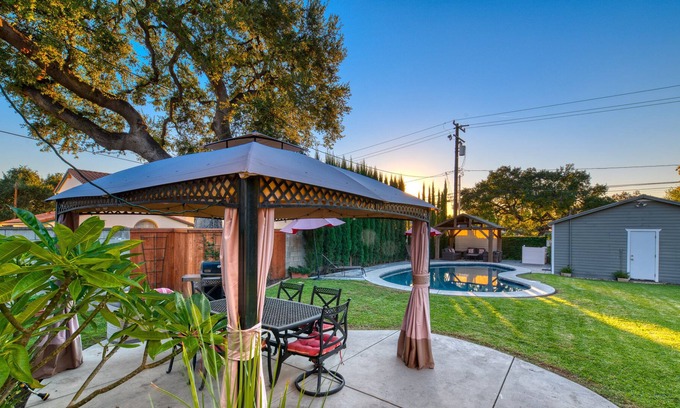 Monrovia Casa | Craftsmen Pool Home Near The Foothills