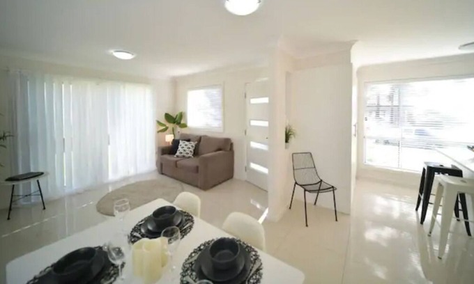 Oxley Park Casa | Pintoresca y tranquila casa de dos dormitorios