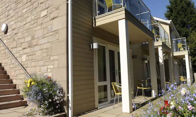 Pitlochry Casa | Craigmhor Lodge & Courtyard