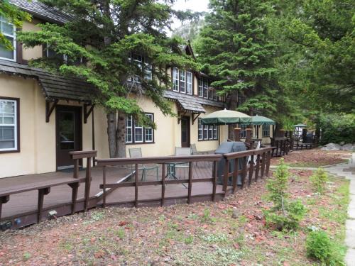 Waterton Park Cabina | Crandell Mountain Lodge