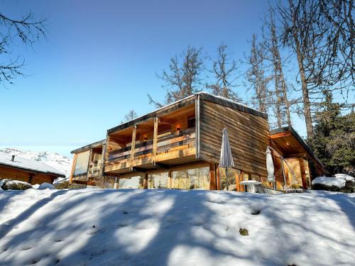 Lens Chalet De Esquí | Crans Montana under the stars