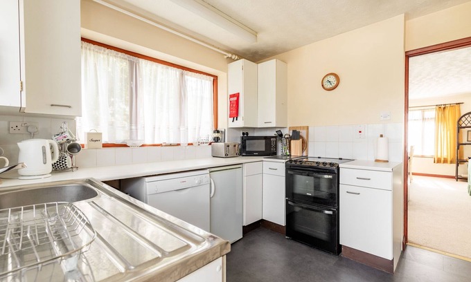 Scratby Casa | Cransley | Seaside Holiday Home | Minutes from the beach!