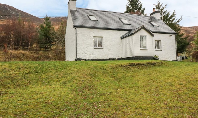 Sallachy Cabaña | Creag Mhor Cottage, DORNIE