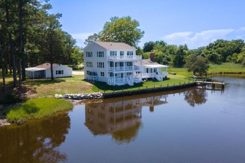 Temperanceville Casa | Creek House - Waterfront Oasis on Holden