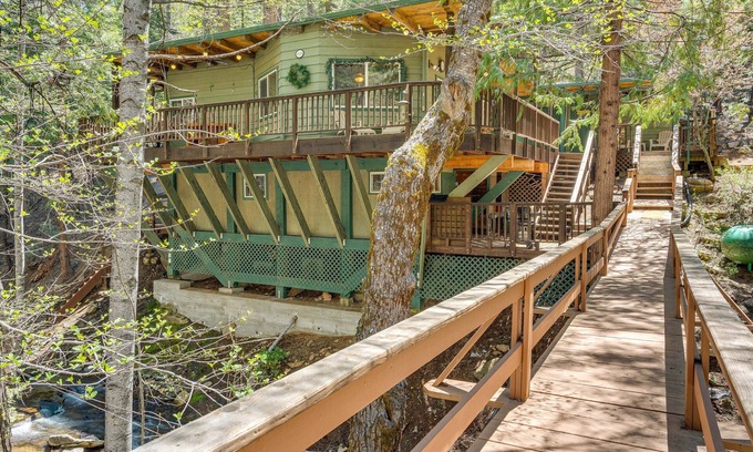 Camp Connell Cabina | Creekside Cabin By Calaveras Big Trees State Park