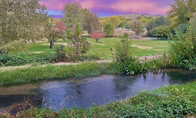 Cornville Cabaña | Creekside Farm Cottage Minutes from Sedona!
