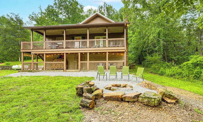 Mountain View Cabina | Home ¡Casa de Creekside Hideaway ’con acceso Fire Pit + Creek!