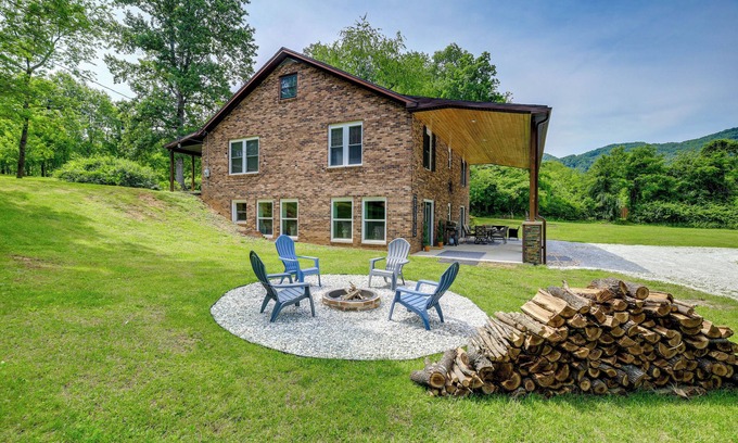 Lambsburg Casa | Creekside Retreat w/ Mtn Views in Lambsburg!