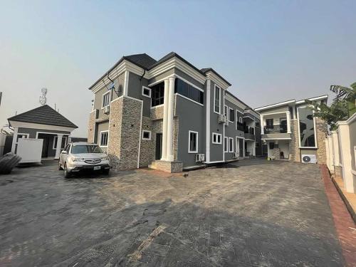 Benin City Apartamento | Cremyark Homes