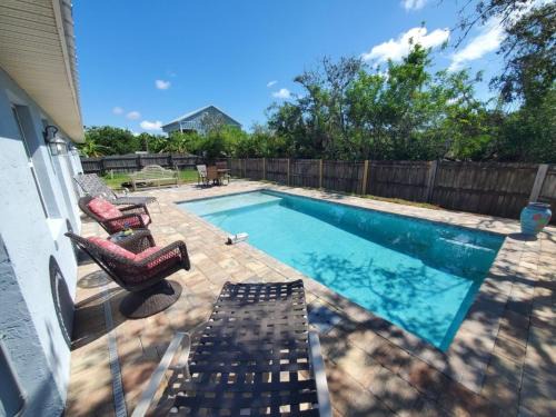 Butler Beach Casa | Crescent Cottage home
