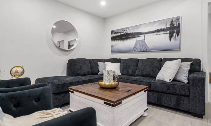 Crescent Heights Apartamento | Crescent Heights Guest Suite