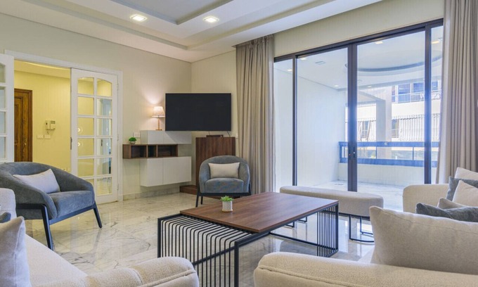 Hamra Apartamento | Crest 3-Bedroom Apt in Hamra W/ 24/7 Power