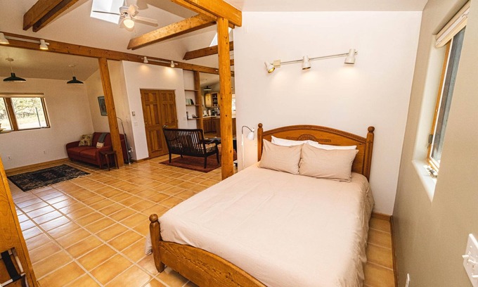 Baca Grande Casa | Crestone Mountain Retreat House: Quiet in Nature
