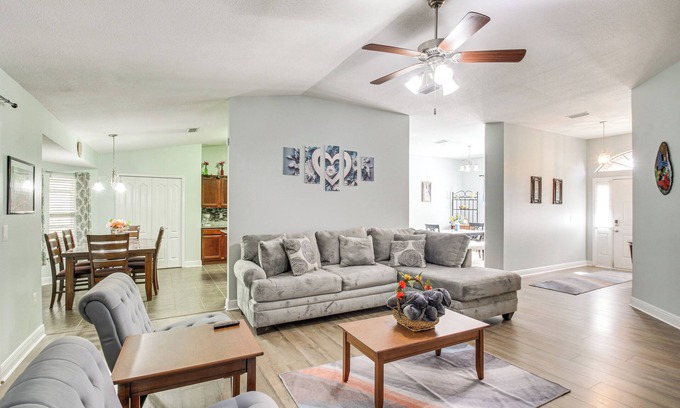 Crestview Casa | Crestview Family Home: Screened Porch & Games!