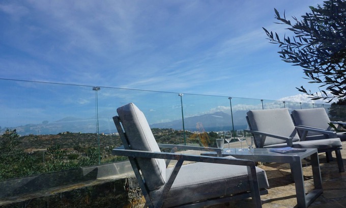 Agios Nikolaos Villa | Crete Garden Guesthouse - Private Villa with Pool