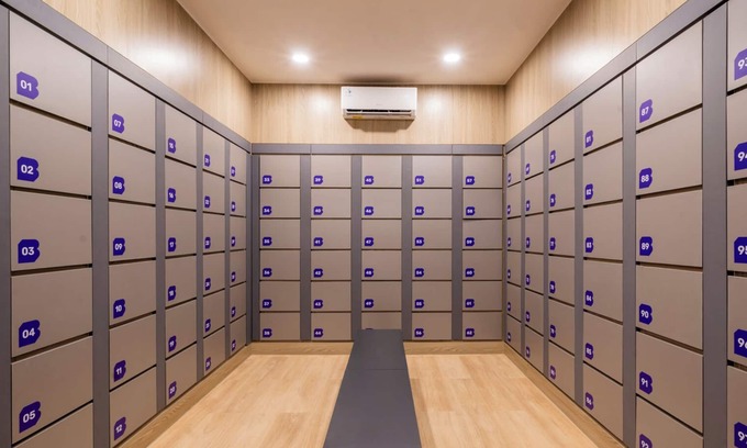 Kuningan Hotel | CRiB by Bobobox, Kuningan, Jakarta