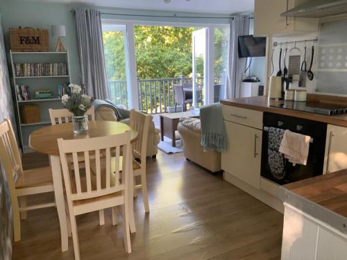Bont Newydd Casa | Crib Goch Cozy Dog-friendly Cabin Retreat