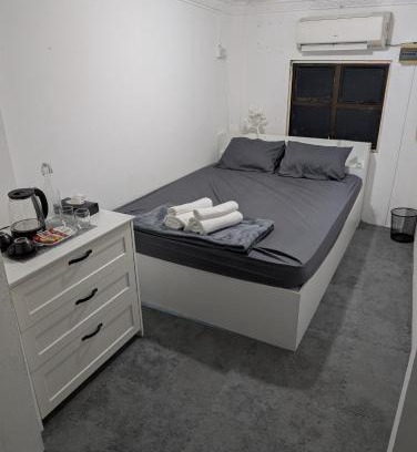 Male Casa | CRIMSON m STAY