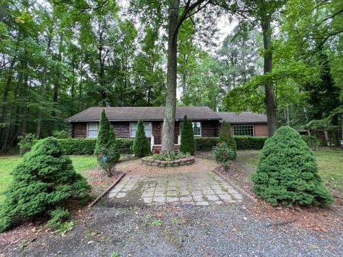 Marion Station Casa | Crisfield Cabin by Homelystay