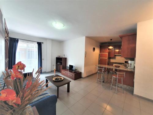 Puerto de Santiago Apartamento | Cristi Puerto Santiago Apartment