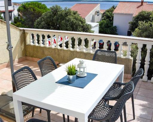 Mandre Apartamento | Crnika