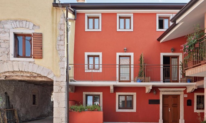 Altipiano Ovest Casa | Crocevia - Locanda carsica contemporanea