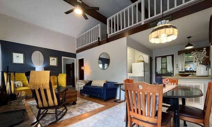 Charter Hills Cabina | Crockett Beech House/Pet Friendly