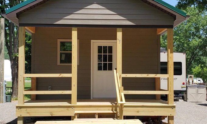 Gaines Cabina | Crooked Creek Cabin 4 - Cabin Four: Spacious retreat in the PA Wilds, Pine Creek access, ideal for family adventures.