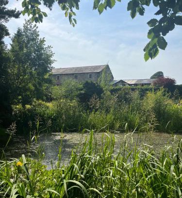 Lumbutts Otro | Cross Farm Retreat