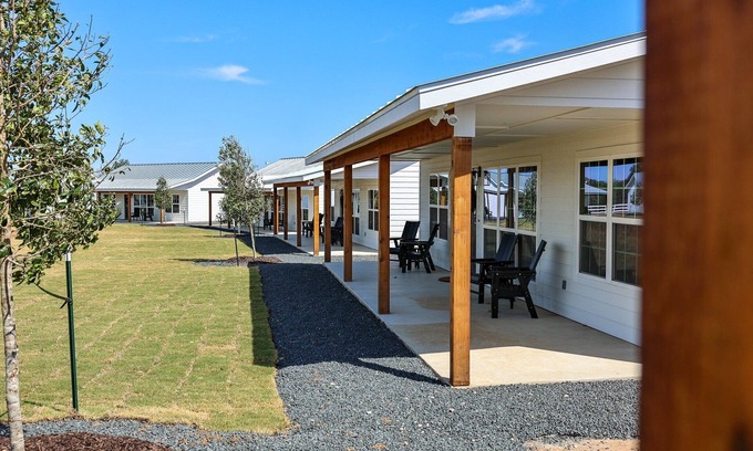 Fredericksburg Cabaña | Cross Mountain I 12 Cottages Great For Gatherings