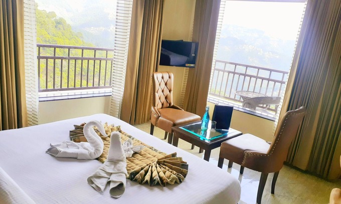 Shimla Hotel | Cross Winds West