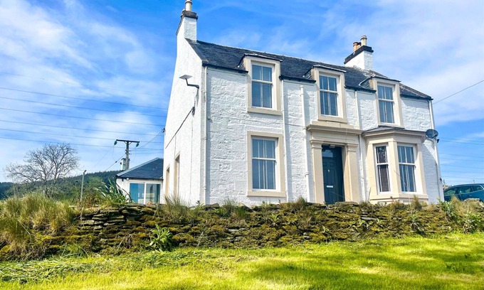 Crossaig Casa | Crossaig Farm House - sleeps 10 guests in 5 bedrooms