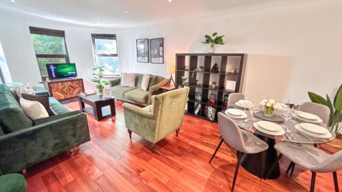 Crouch End Apartamento | Crouch End NEW 4 Bed 3 Bath Home with Balcony and FREE Parking near Alexandra Palace , Highgate