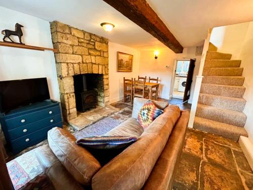 Stroud Casa | Crown Cottage by MaisonPro