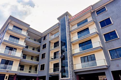 Kampala Apartamento | Crown Elegance Suites