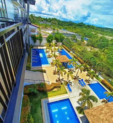 Puerto Princesa Hotel | Crown Hotel at Harbour Springs Palawan Managed by Enderun Hotels
