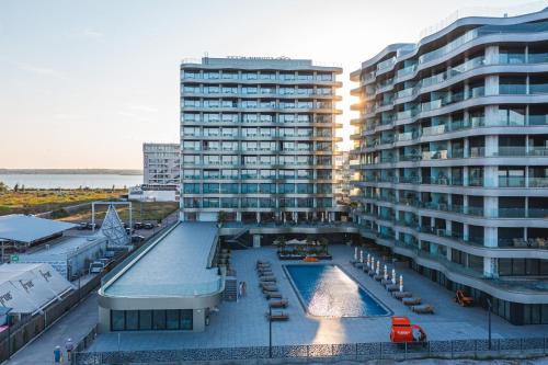 Constanta Hotel | Crowne Plaza Constanta - Mamaia Beach by IHG