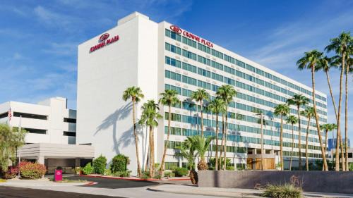 Phoenix Hotel | Crowne Plaza Phoenix Airport - PHX by IHG