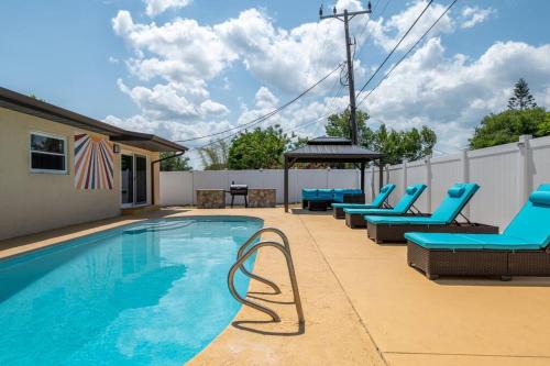 College Green Estates Casa | Cruise-Ready Oasis 15min to Beach & Port Canav & Huge Pool