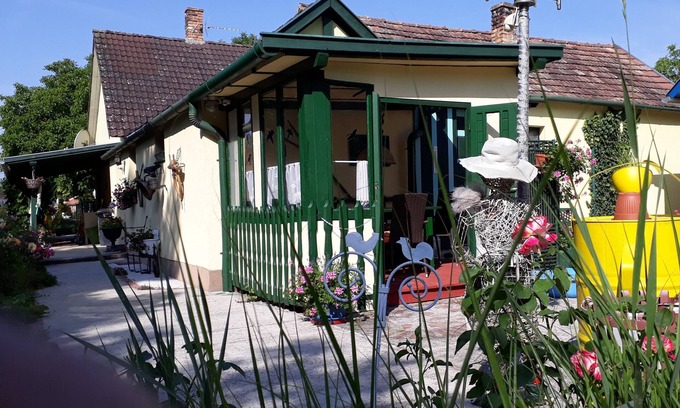 Locs Casa | La decisión ideal si quieres unas vacaciones románticas y tranquilas.