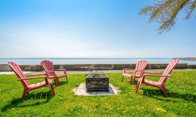 Crystal Beach Casa | Crystal Bay Getaway con vistas completas al lago Erie!