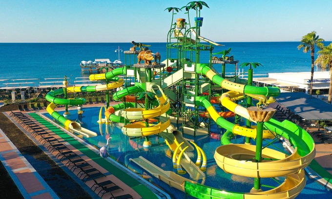 Lara Complejo | Crystal Centro Resort - All Inclusive