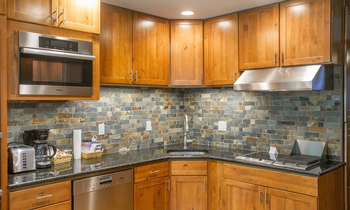 Enumclaw Condominio | Crystal Chalets Condominiums at Crystal Mountain Ski Resort