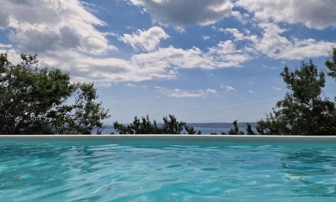 Kastel Luksic Villa | Crystal horizons retreat