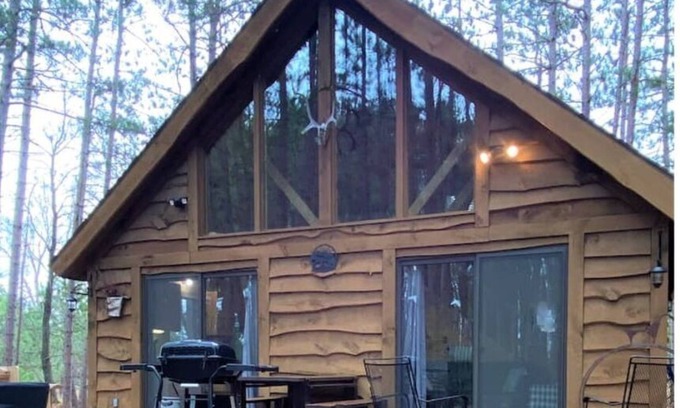 Thompsonville Cabina | Crystal Mountain Cabin - Northern Michigan Get Away