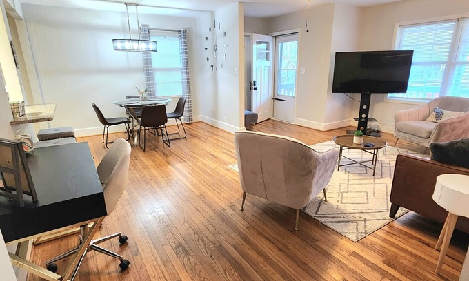 Florence Casa | Crystal Place Near MUSC and Mcleod Hospital