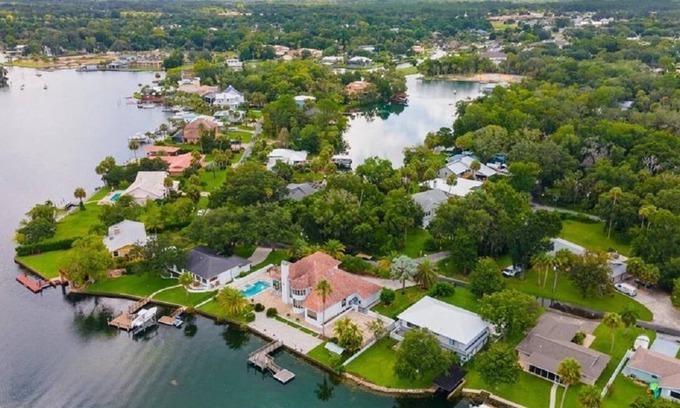 Crystal River Casa | Crystal River Manatee Palace A Waterfront Retreat HEATED POOL!