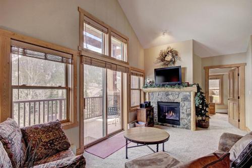 East Village at Copper Apartamento | Cs210 Copper Springs Condo