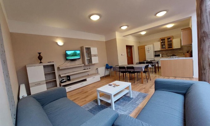 Szeged Apartamento | CsaládBarát Vendéglak Szegedi Magánszálláshely 9 fő részére, nagycsaládok és baráti társaságok részére